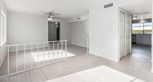 8955 Maple Leaf Dr, Tucson, AZ 85710-8611