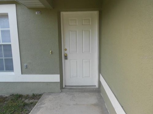 726 Lacy Cir, Deltona, FL 32725-8174