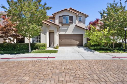 893 Firethorn Ter, Sunnyvale, CA 94086-8118