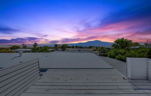 69556 Midpark Dr, Desert Hot Springs CA  92241-8710 exterior