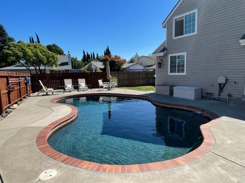 601 Princeton Ct, Vacaville CA  95687-6269 exterior