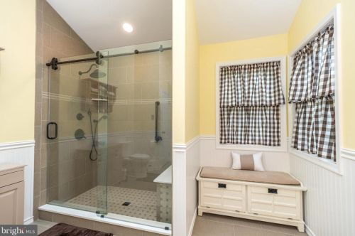 2236 Lilac Ln, Jamison PA  18929-1203 exterior