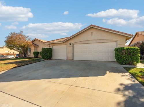 14467 Northstar Ave, Victorville, CA 92392-7624