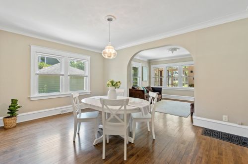 4210 Murray Ave, Milwaukee WI 53211-2012 exterior