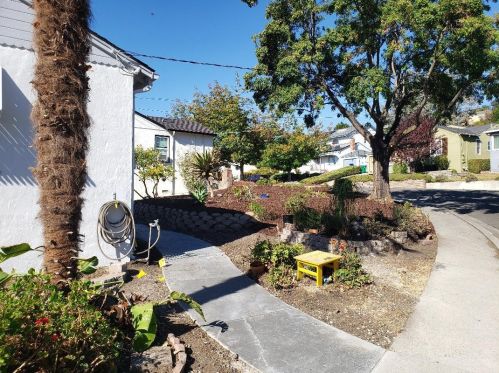 2081 Horne St, San Leandro CA  94578-1465 exterior