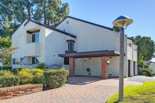 1477 Falcon Ln, El Cajon CA  92020-1426 exterior