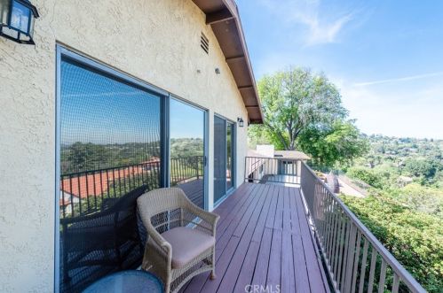 1800 Buenos Aires Dr, Covina CA  91724-3901 exterior