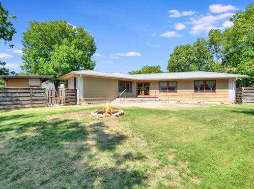 1502 16 St, Georgetown TX 78626-7063 exterior