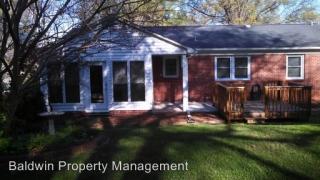 1318 Berwick Rd, Winston Salem NC  27103-4714 exterior