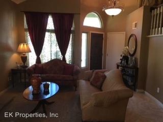 1984 Casablanca Ct, Vista CA  92081-5043 exterior