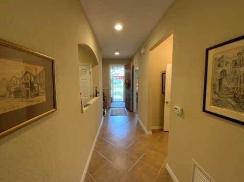 6315 Oxford Cir, Vero Beach, FL 32966-8994