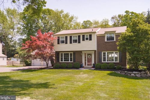 103 Old Oak Tree Rd, Lansdale, PA 19446-1717