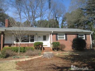 7100 Lakeside Dr, Charlotte NC  28215-4041 exterior