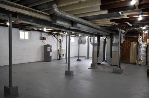 2137 62, Milwaukee WI 53213-2053 exterior