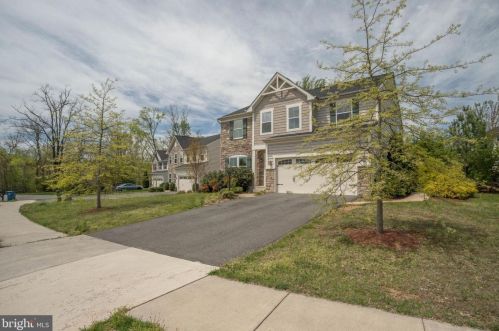 12760 Manor Hall Ct, Bristow, VA 20136-2901