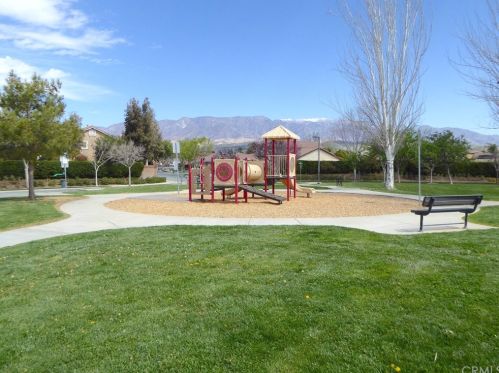 1219 Larkspur Ln, Beaumont CA  92223-2090 exterior