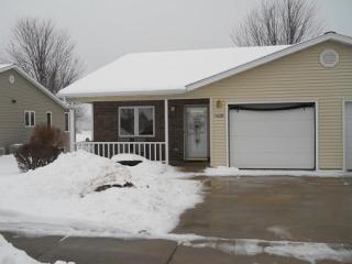 1428 15th St, West Baraboo, WI 53913-1383