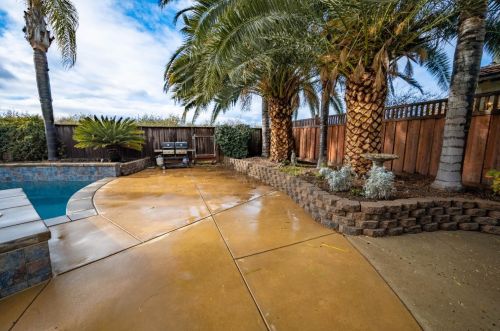 704 Stetson Dr, Valley Home CA  95361-8572 exterior