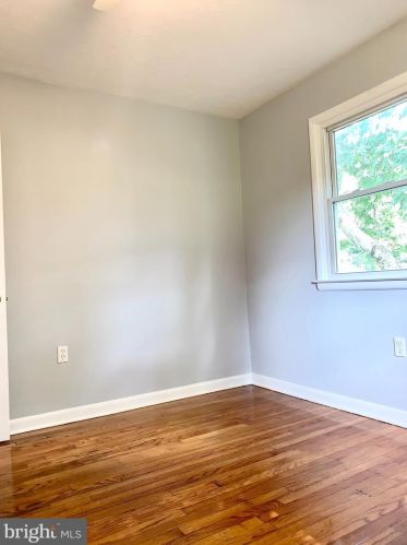 1 Old Barn Rd, Richmond National Battlefiel VA  22835-9008 exterior