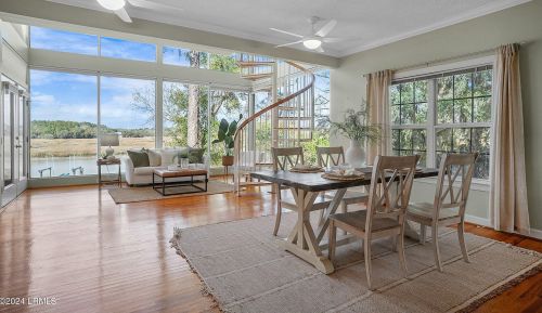 1089 Otter Cir, Beaufort SC  29902-5861 exterior