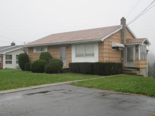 94 Rutt Rd, Bangor, PA 18013-9602