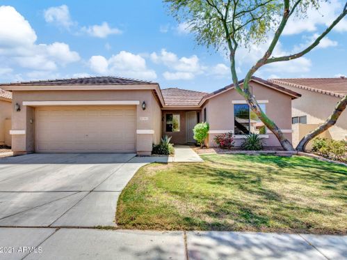 5931 Questa Dr, Glendale, AZ 85310-2762