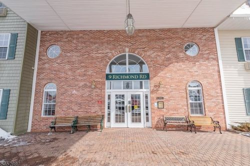 9301 Richmond Rd, West Milford Lakes NJ  07480-5131 exterior