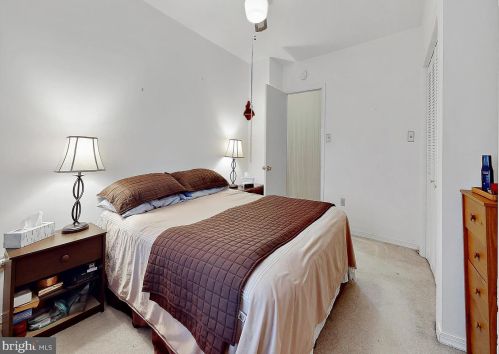 239 High St, Hummelstown PA  17036-2406 exterior