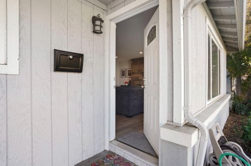 10364 Newton Way, Rancho Cordova CA  95670-2052 exterior