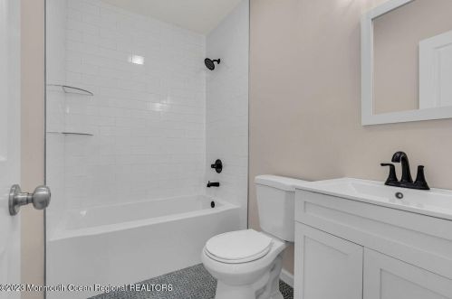 115 Springdale Ave, Tinton Falls NJ  07724-2628 exterior