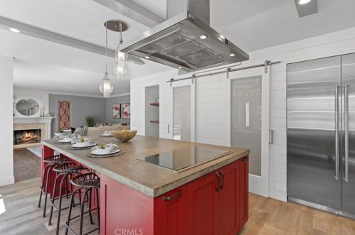 584 Andover Dr, Anaheim CA  92807-4606 exterior