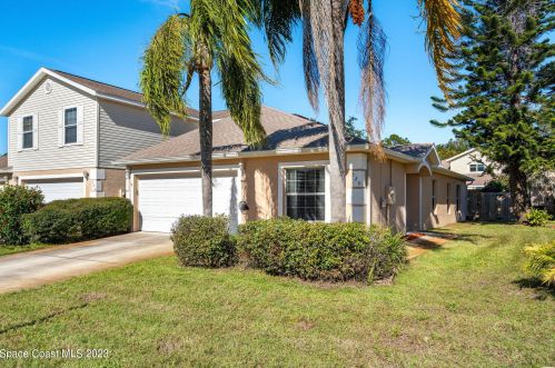 520 Arbor Ridge Ln, Titusville, FL 32780-7173