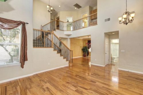 5616 Mingee Way, Elk Grove CA  95757-1647 exterior