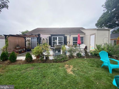 48 Robert Ct, Auburn, NJ 08085-1542