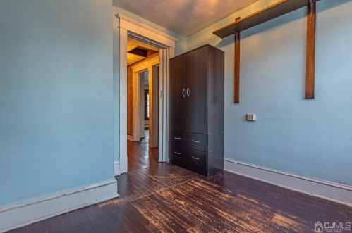 41 Ford Ave, Perth Amboy NJ  08863-1604 exterior