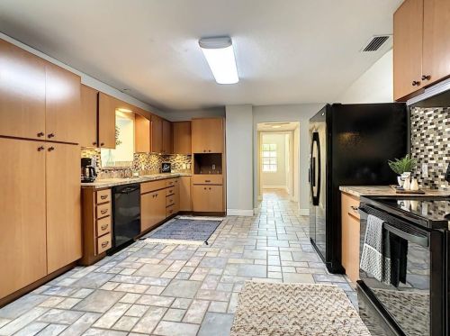 2924 Warrington Ave, Lakeland FL  33803-4250 exterior