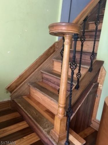 183 Park St, East Orange NJ  07017-1817 exterior