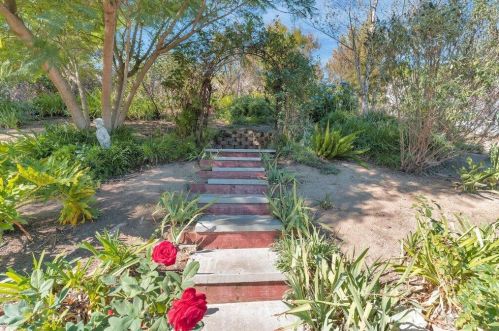 41739 Asteroid Way, Temecula CA  92592-3222 exterior