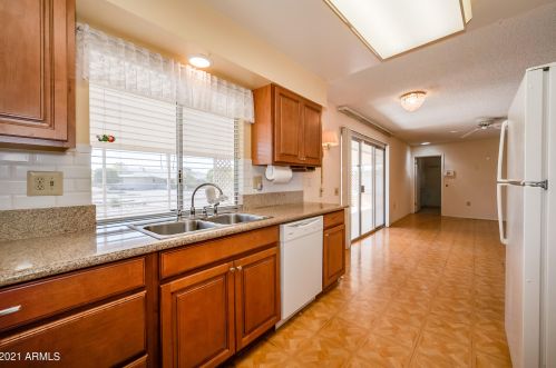 15617 Nicklaus Ln, Sun City AZ 85351-1764 exterior