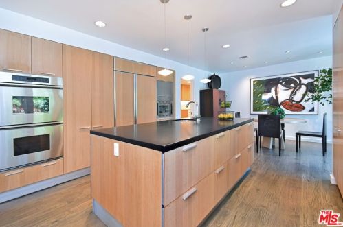 5037 Gaviota Ave, Van Nuys CA  91436-1427 exterior