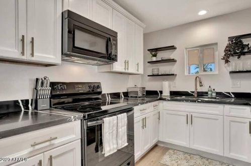 2013 66 St, Scottsdale AZ 85251-6120 exterior