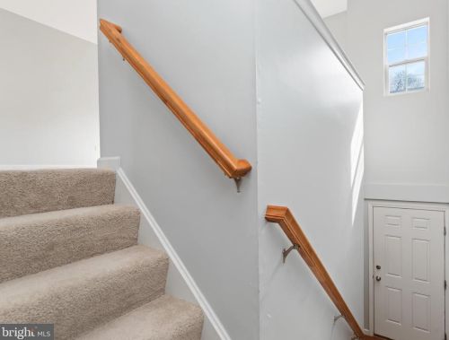 6315 Creekbend Dr, Navy Sup Dpt PA  17050-4001 exterior