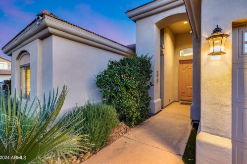 20712 56th Ave, Glendale, AZ 85308-6275