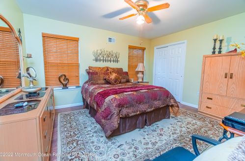 36 Winding River Rd, Lakewood NJ  08701-5733 exterior