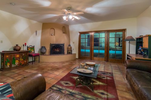 4650 Crestview Cir, Tucson AZ 85745-9207 exterior