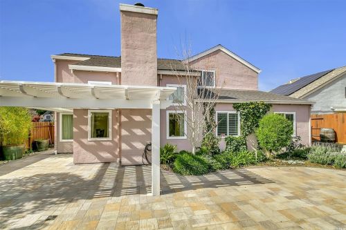 509 Poppy Cir, Benicia CA  94510-3715 exterior