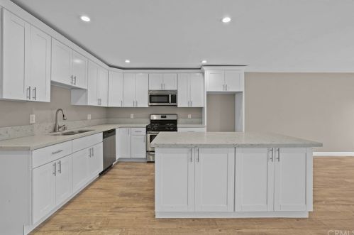 234 68th St, Long Beach CA  90805-1212 exterior