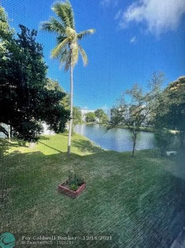 604 2nd St, Dania Beach FL  33004-3350 exterior