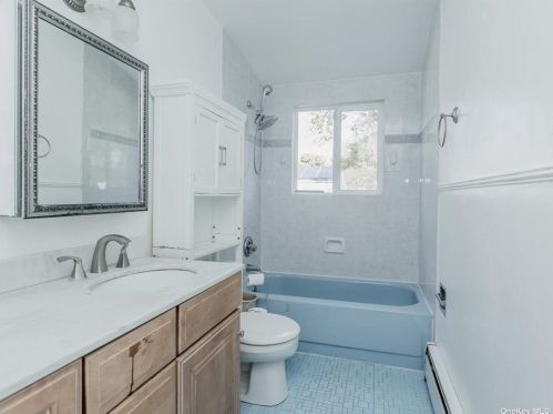 23 Wentworth Dr, Huntington Station NY  11746-6926 exterior