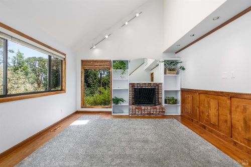 380 Jefferson Ln, Ukiah CA  95482-6618 exterior